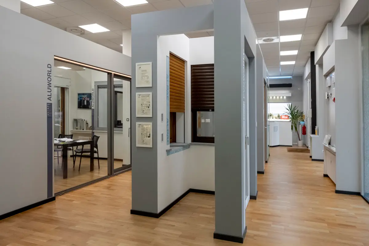 ADUEV serramenti showroom Torino